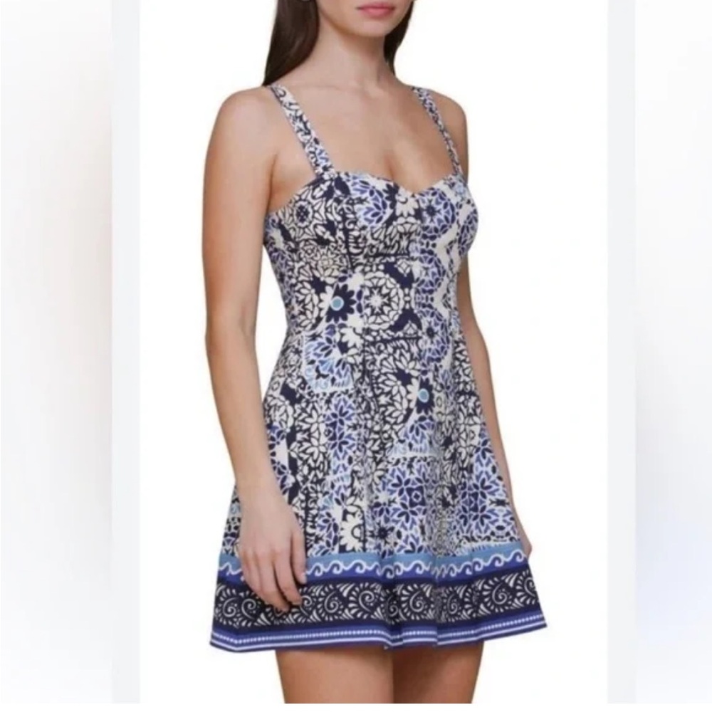 Avec Les Filles NWT blue & white tile print sweetheart neckline mini dress